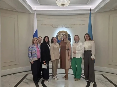 Программами Кафедры международного бизнеса заинтересовались регионы 