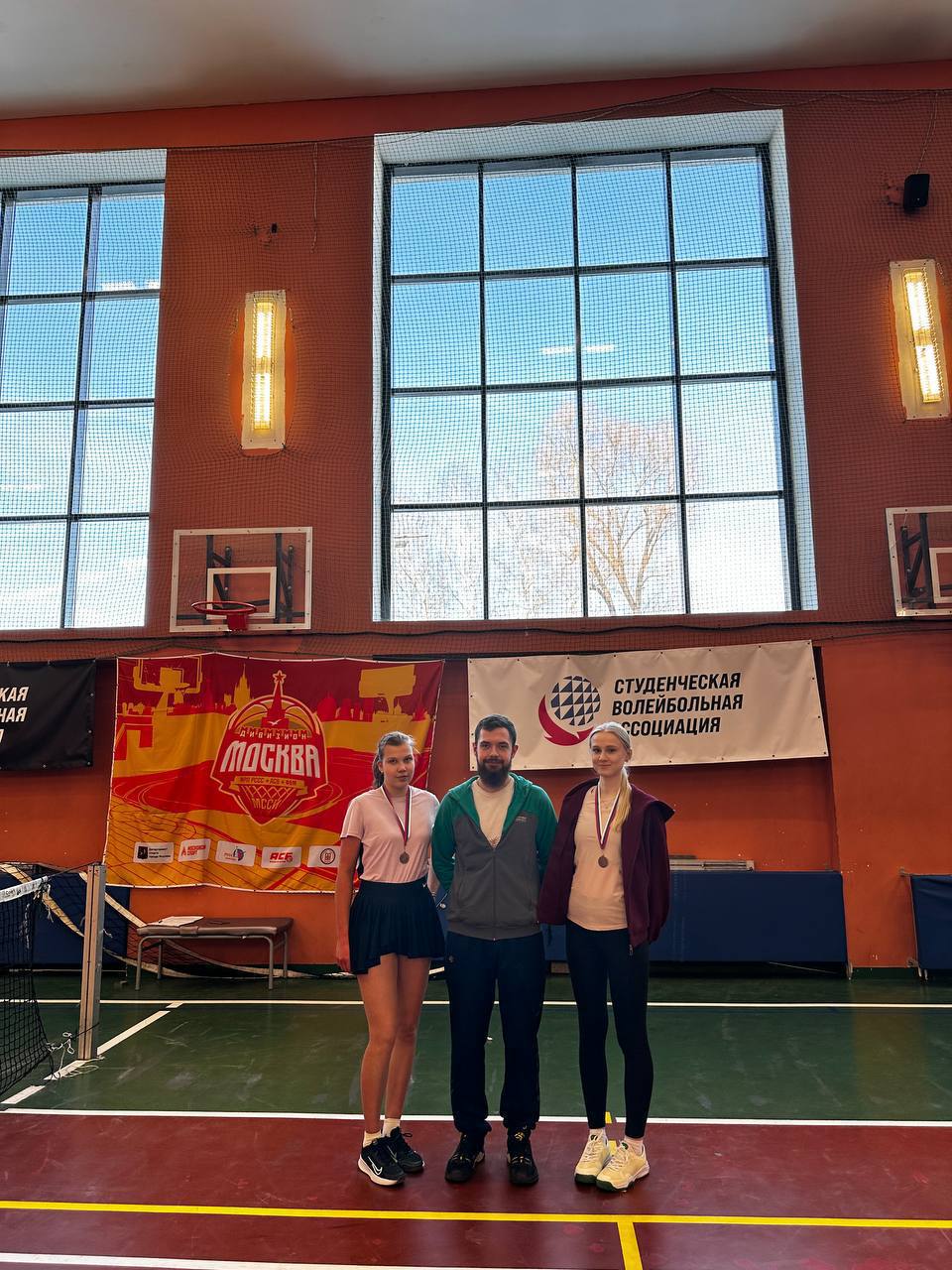 Бронза в соревнованиях по большому теннису в парном разряде!