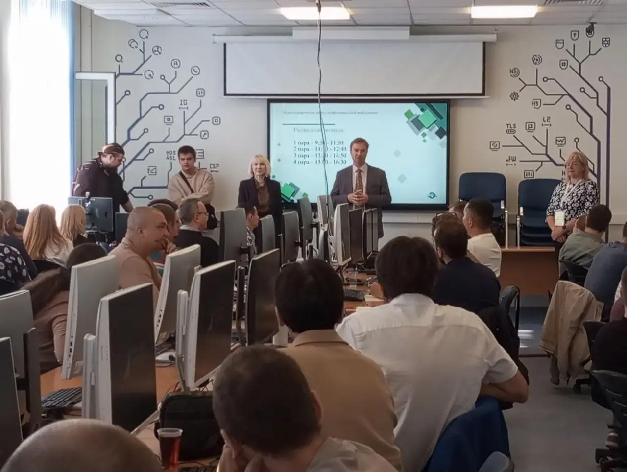 Сотрудники Социального фонда России приступили к очному обучению