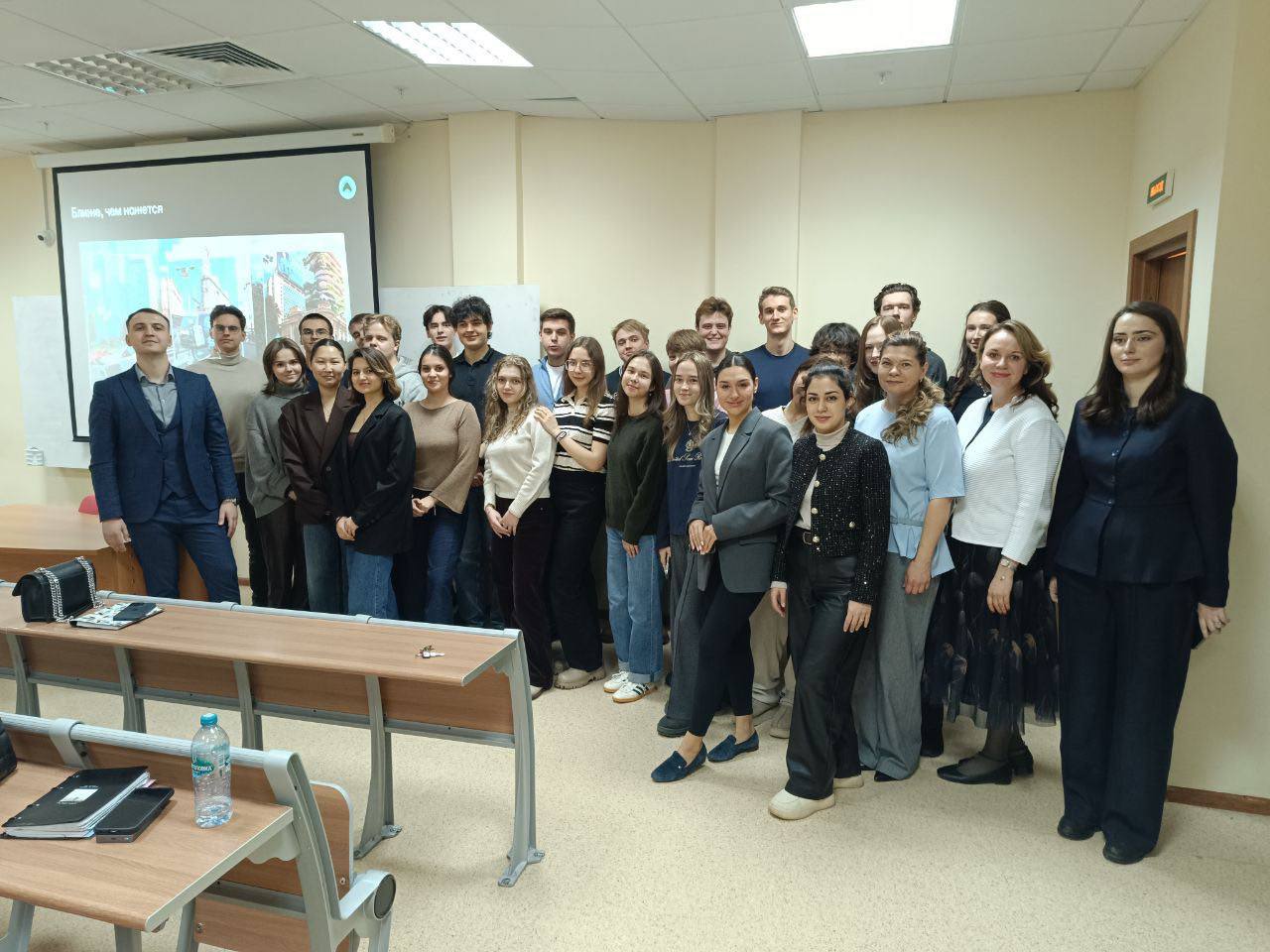 Выпускник Факультета МЭО - Владислав Жуков