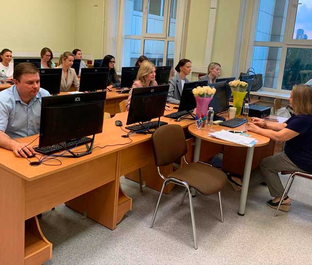 Поздравляем слушателей с успешной сдачей выпускного экзамена!