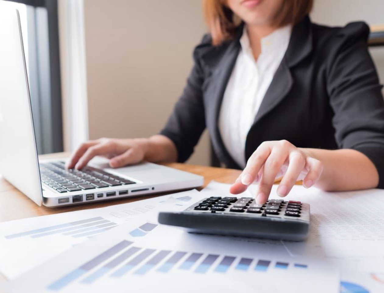 Поздравляем с Днем работника налоговой службы и 35-летием ФНС России!