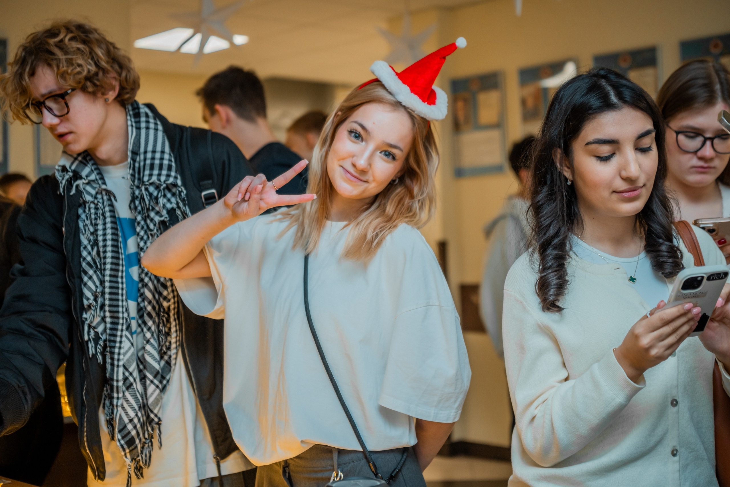 Студенты Финансового университета реализовали благотворительный проект «Ночь перед Рождеством»