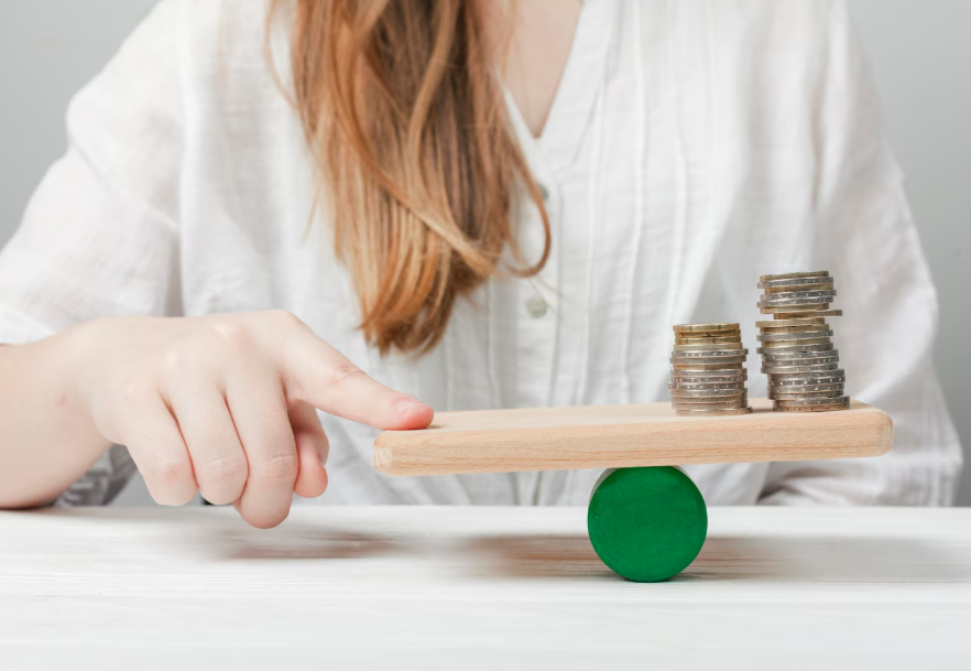 Экономика разумных ограничений: как российский малый бизнес переходит от поощрений к мотивации дефицитом