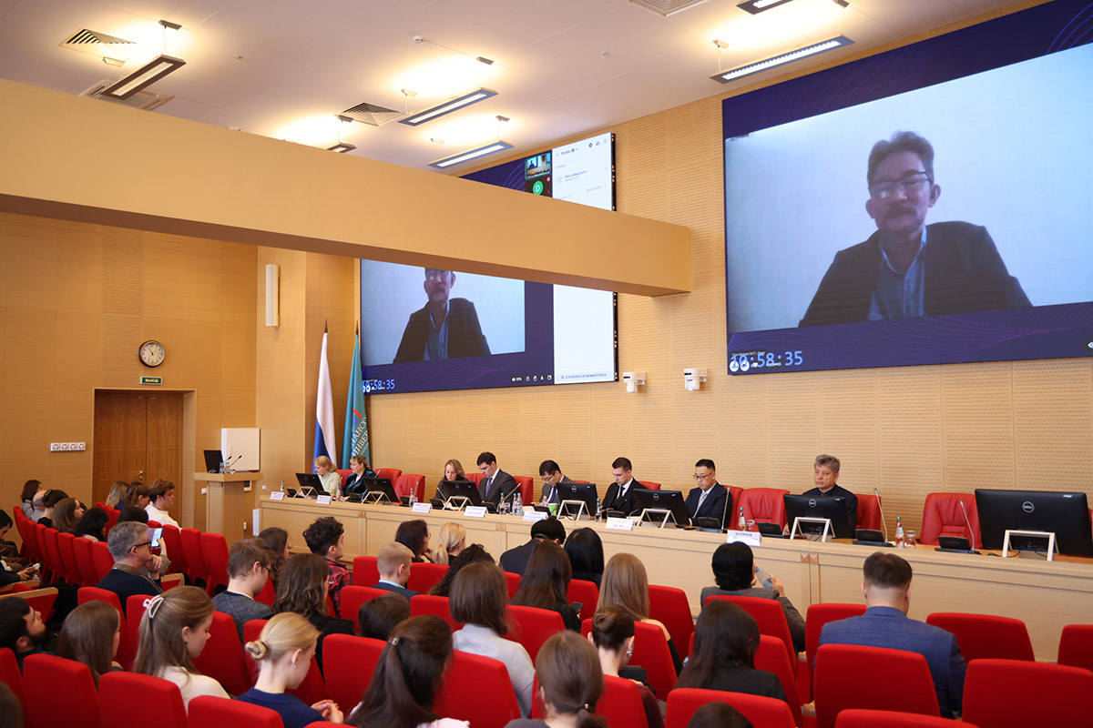 В Финансовом университете прошла международная конференция о развитии стран Востока