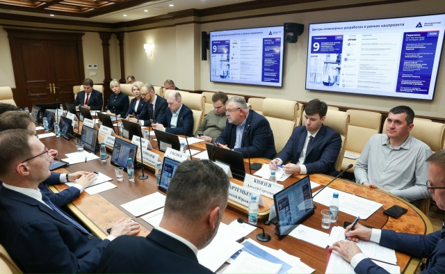 В Совете Федерации обсудили развитие малотоннажной химии и подготовку кадров для отрасли