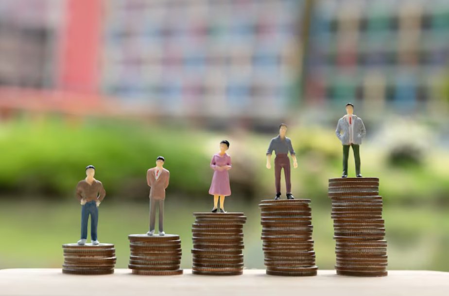 Как денежно-кредитная политика формирует финансовое поведение населения