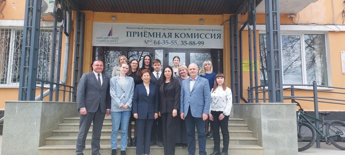Будущие бухгалтера успешно сдали квалификационный экзамен!