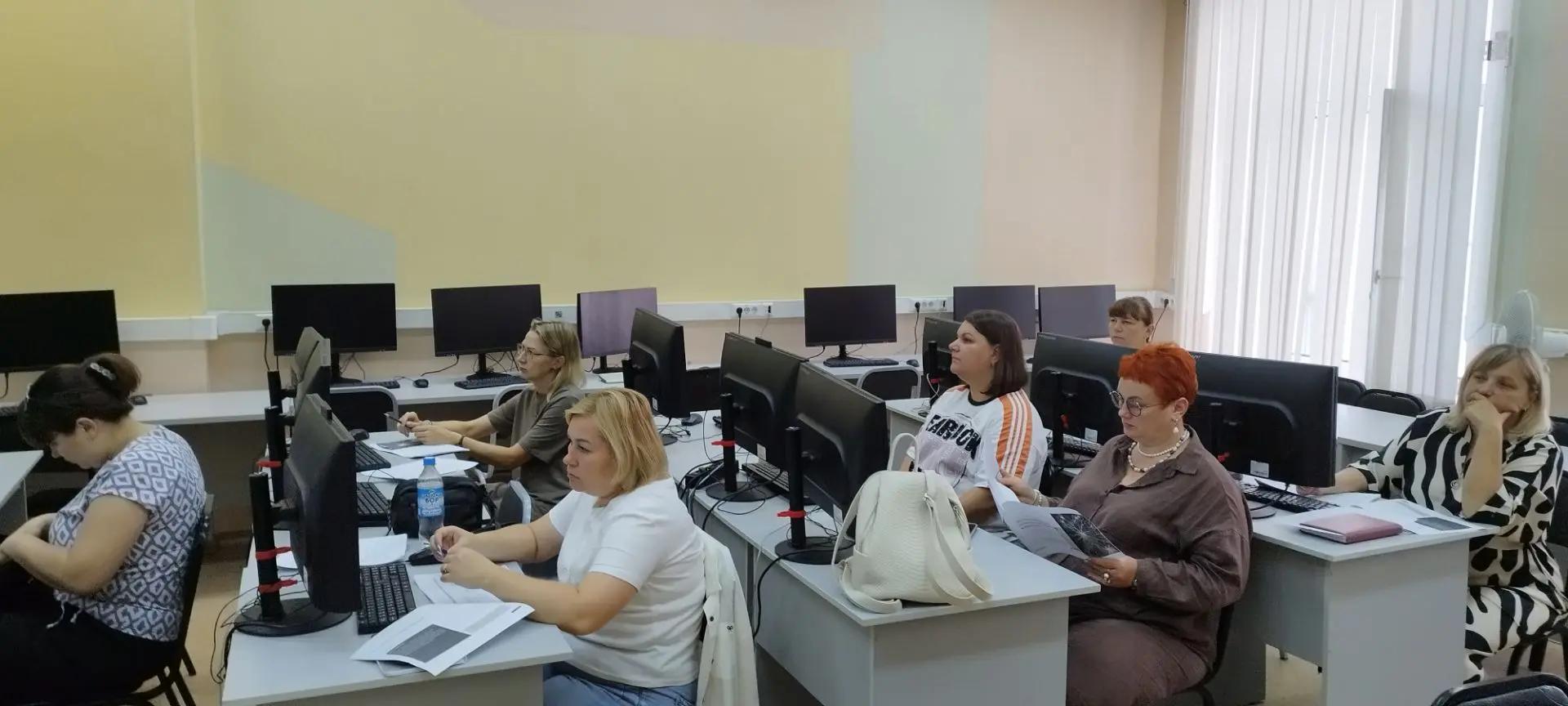 В Омском филиале Финуниверситета продолжается обучение по программе повышения квалификации «Системы искусственного интеллекта: нейронные сети»