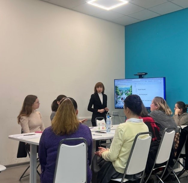 Синергия онлайн и офлайн-образования: эксперты обсудили вызовы и перспективы на Межвузовском круглом столе