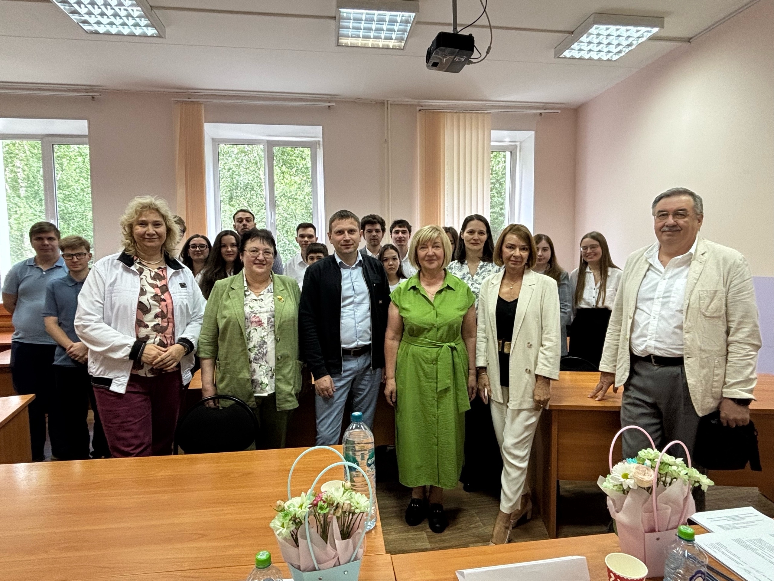 Студенты направления «Бизнес-информатика» успешно сдали государственный экзамен