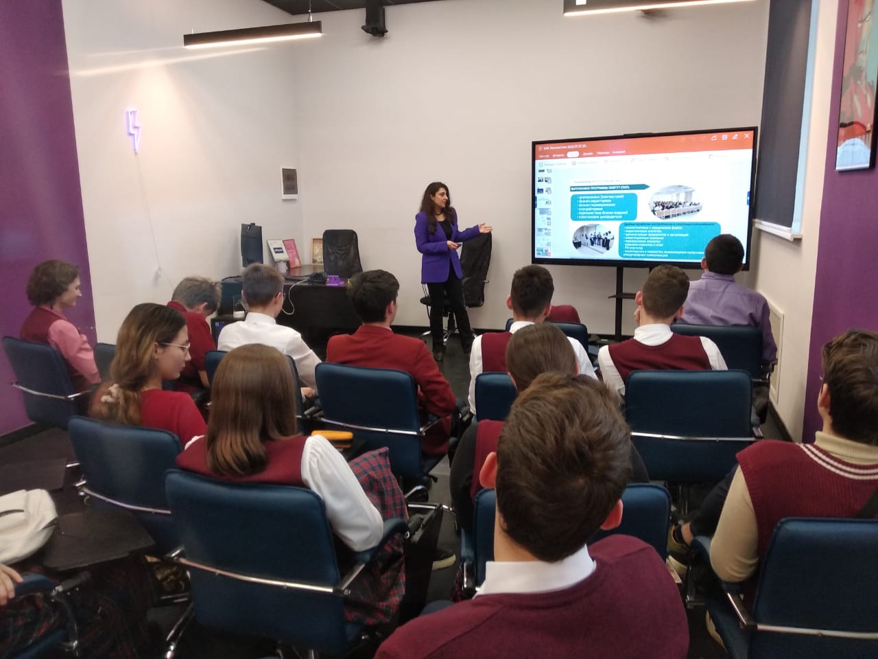 Профориентация и новые знания: школьники в гостях у ведущего вуза